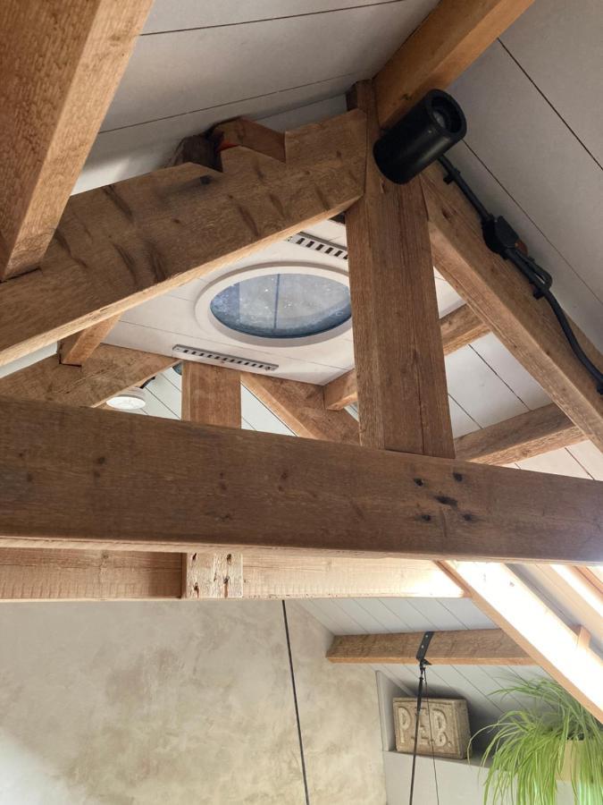 Tiny House Van Hoogspanning Naar Ontspanning Wirdum Dış mekan fotoğraf