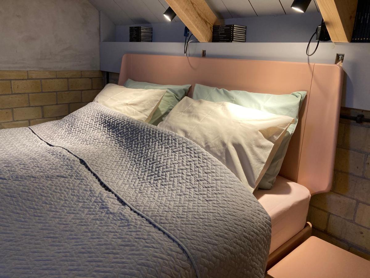 Tiny House Van Hoogspanning Naar Ontspanning Wirdum Dış mekan fotoğraf